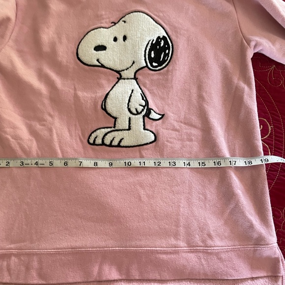 SNOOPY Pink Sweatshirt - Picture 11 of 11